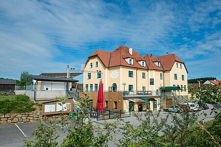 Dorfzentrum Sallingstadt mit Jugendgästehaus und Dorfwirtshaus
&nbsp;